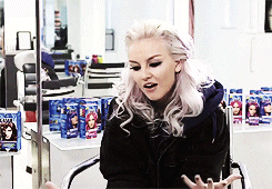 perrie edwards hunt