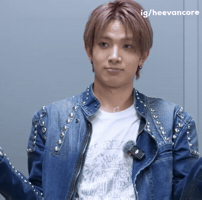 Evan Lee GIF