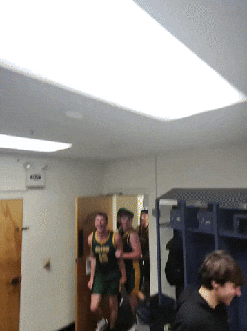 Irish Hoops GIF by Knoxville Catholic Basketball
