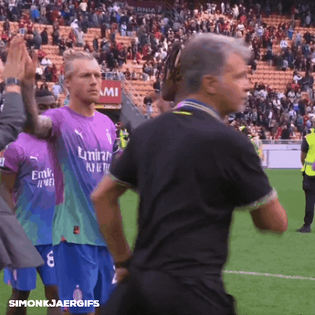 Simonkjaer GIF