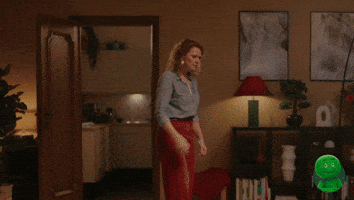 Living Room Omg GIF by Cetelem France