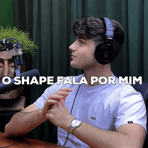 Lohan Carvalho GIF