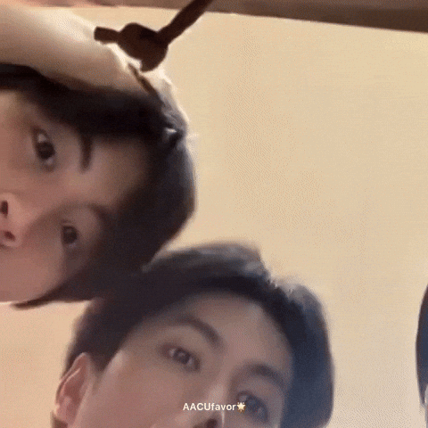 Aaashirakorn GIF
