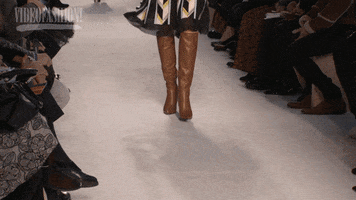 Milan Fashion Week Runway GIF by Videofashion