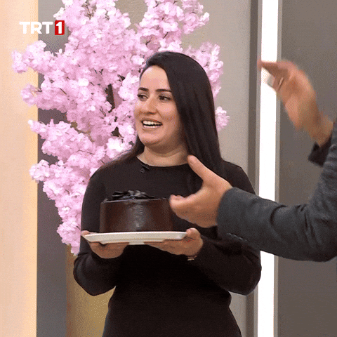 Happy Birthday Win GIF by TRT