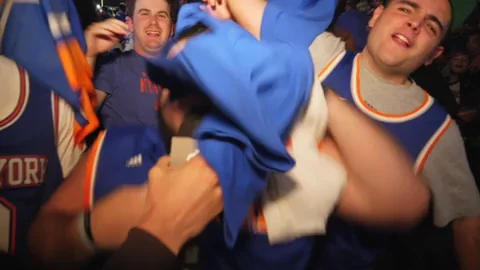 Shaking New York GIF
