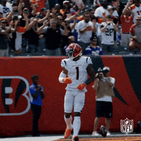[Image: giphy-downsized.gif]