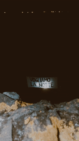 ar-de giphyupload GIF