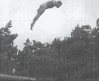 Sound And Vision Swimming GIF by Beeld en Geluid