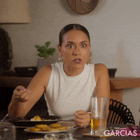 Que Que Reaction GIF by The Garcías