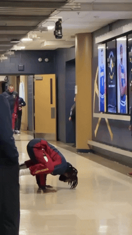 giphy.gif