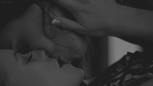 Girls Kissing GIFs - Find & Share
