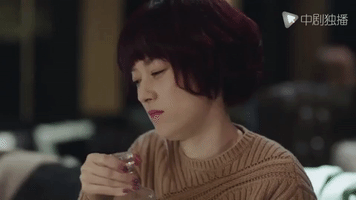 wo de qian ban sheng ma yi li GIF