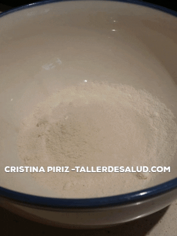 CristinaPiriz giphygifmaker muffins magdalenas madalenas GIF