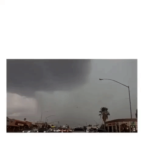 Lightning Strikes Southern Arizona