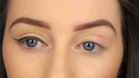 eyeliner GIF
