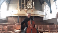 Dutch Cellist Gives Private Performance at Venue Shuttered by Pandemic