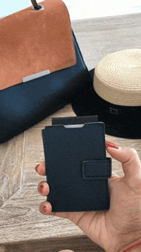 maniwonders luxury wallet performing mechanical GIF