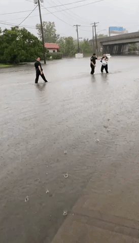 Albany Police and Fire Rescue Small Children From Flooding