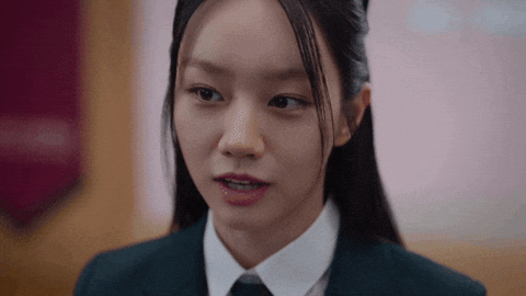 strangefuzz giphyupload friendly rivalry hyeri GIF