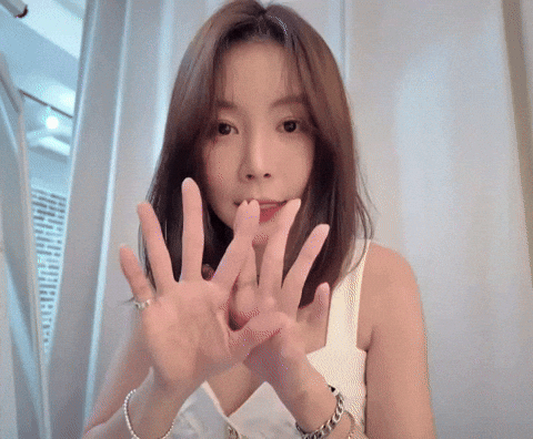 이지인 GIF