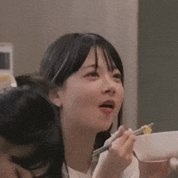 Helmets kpop idol le sserafim eunchae GIF