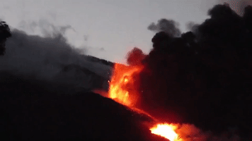 La Palma Volcano Continues to Erupt as Lava Reaches Sea