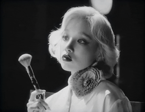 Yuqi GIF by (G)I-DLE