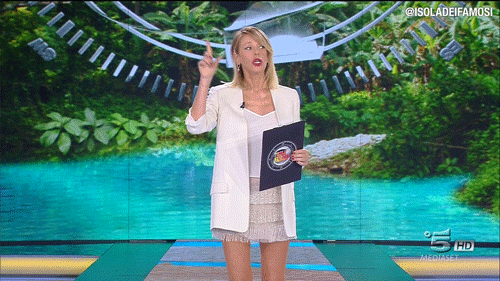 isola13 chiudetemi GIF by Isola dei Famosi