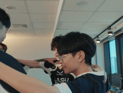 Fw 驚訝 GIF
