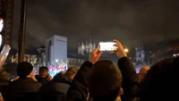 Crowd Sings 'We Are the Champions' Ahead of Brexit in London's Parliament Square