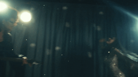 giphy.gif
