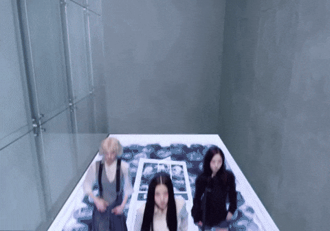 Nmixx GIF