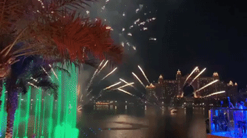 Dubai Celebrates Breaking Guinness Records for Largest Fountain
