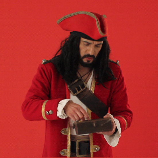 mar long hair GIF by Pico ADW