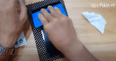 Pskin_VN giphyupload dán cường lực uv dán màn hình uv GIF