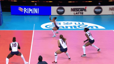 Digging Get Ready GIF by Volleyball World