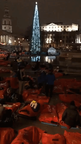 Crowds Sleep in Trafalgar Square to Raise Money for Homeless
