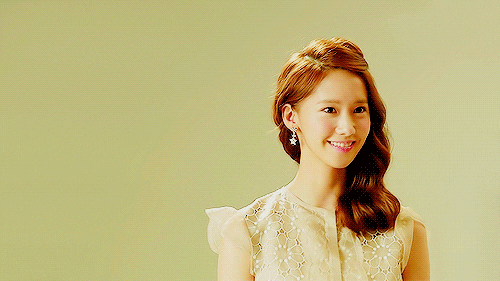 yoona GIF