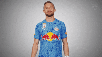 Emote Chest GIF by FC Red Bull Salzburg