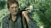 the walking dead arco e flecha GIF