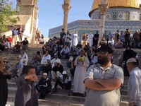 Child Leads Chants in Front of Al-Aqsa Mosque