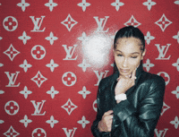 Cover Girl GIF by Bia