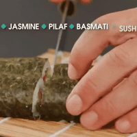 Slicing a sushi roll | Rice Robot