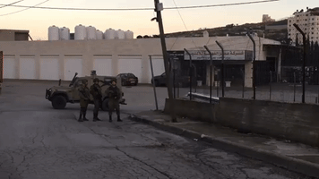 Palestinian Man Killed, Israeli Soldier Injured in 'Ramming Attack' in al-Bireh