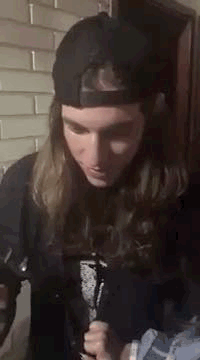 licas choralek GIF