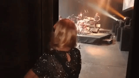 giphy.gif