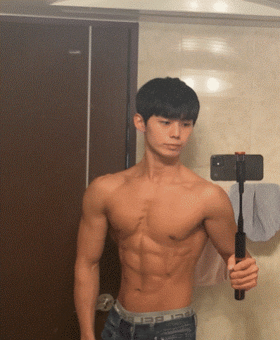 jseinyyi giphyupload GIF