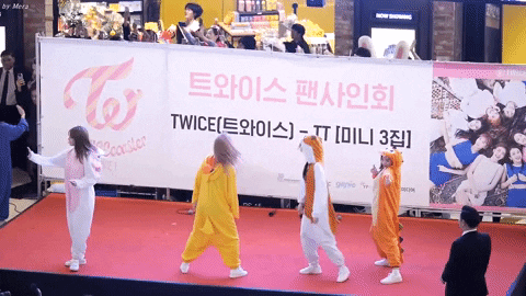 auntoneo giphygifmaker twice dahyun GIF