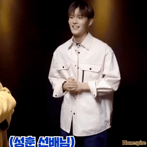 honespire giphyupload bow cix 씨아이엑스 GIF
